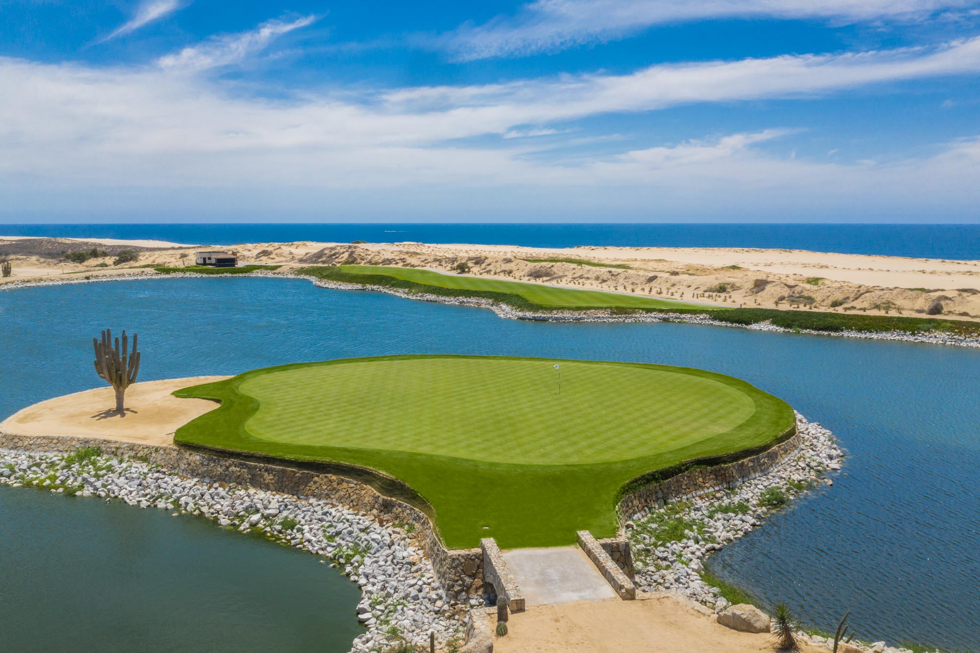 Signature island green at Solmar Pacific Dunes Golf Course